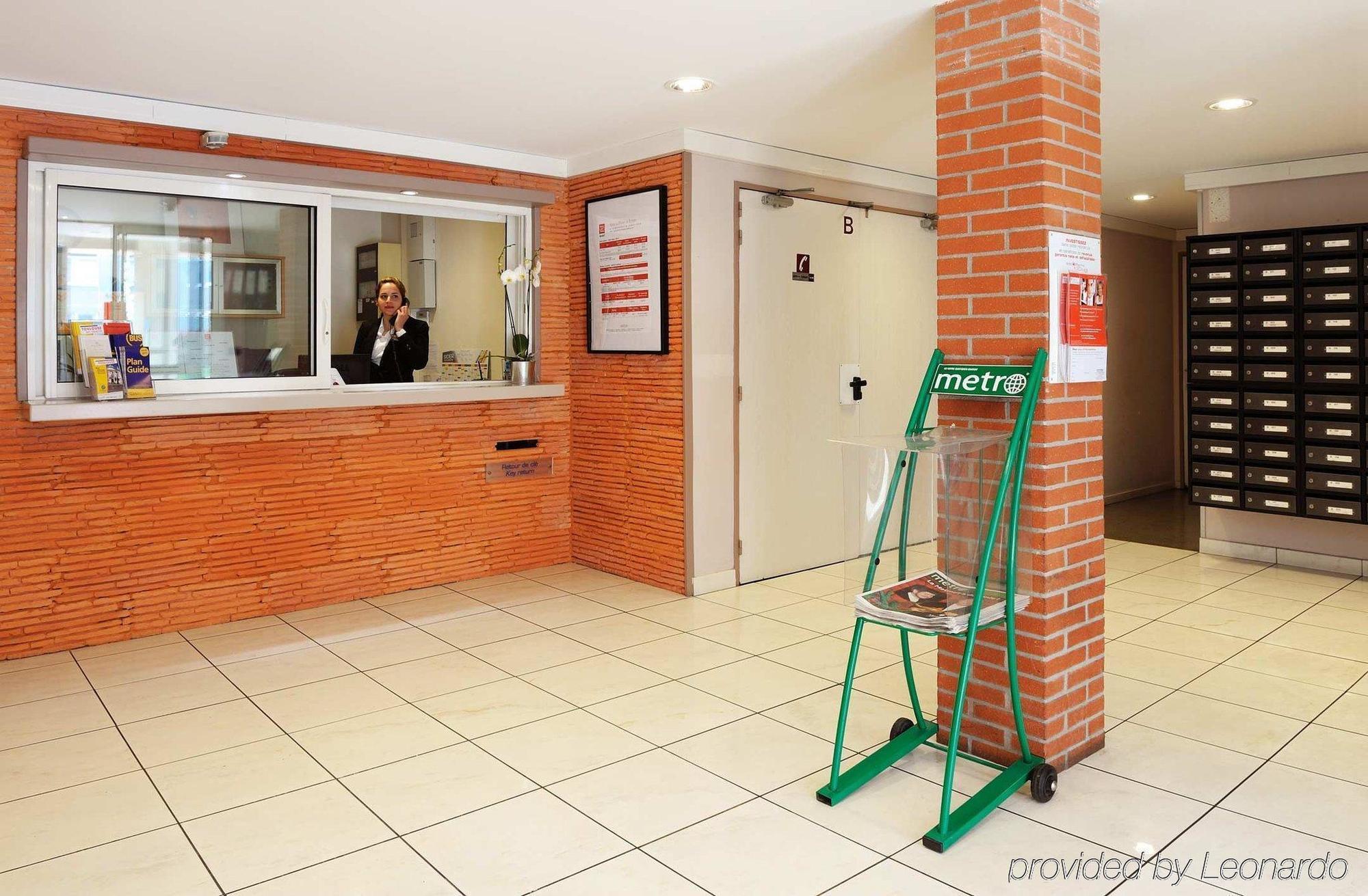 Sejours & Affaires Toulouse De Brienne Aparthotel Buitenkant foto