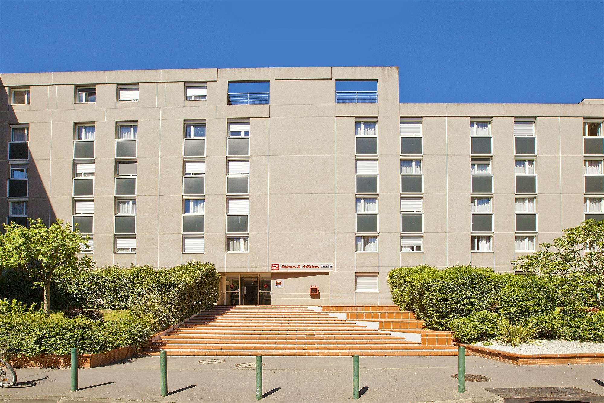 Sejours & Affaires Toulouse De Brienne Aparthotel Buitenkant foto
